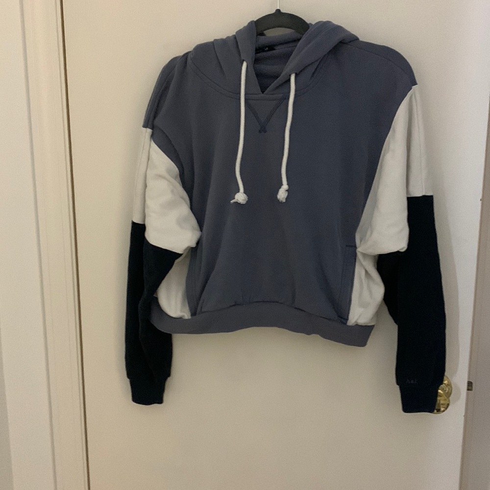 Abercrombie Hooded Sweatshirt - M